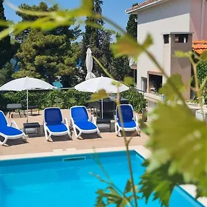Natali - Heating Pool Apartament