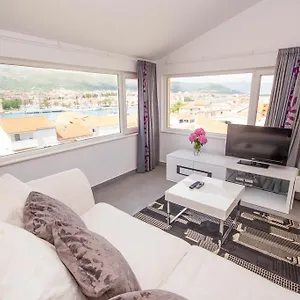 Maria Apartament