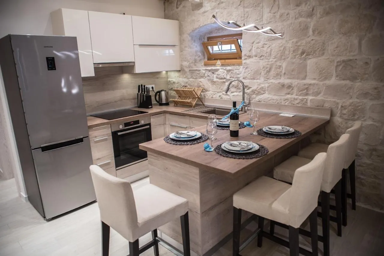 **** Apart-hotel Limestone Heritage House Trogir Croácia