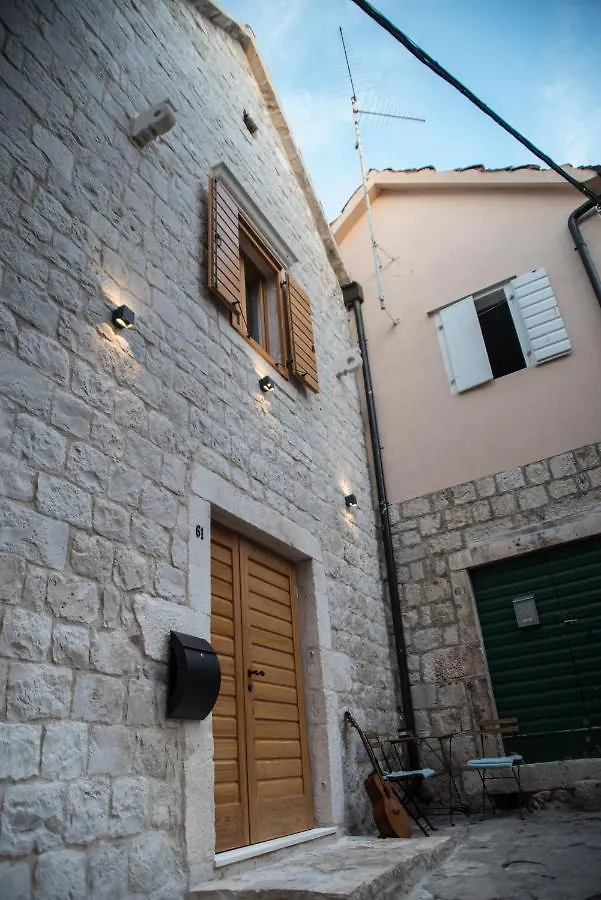 **** Apart-hotel Limestone Heritage House Trogir Croácia